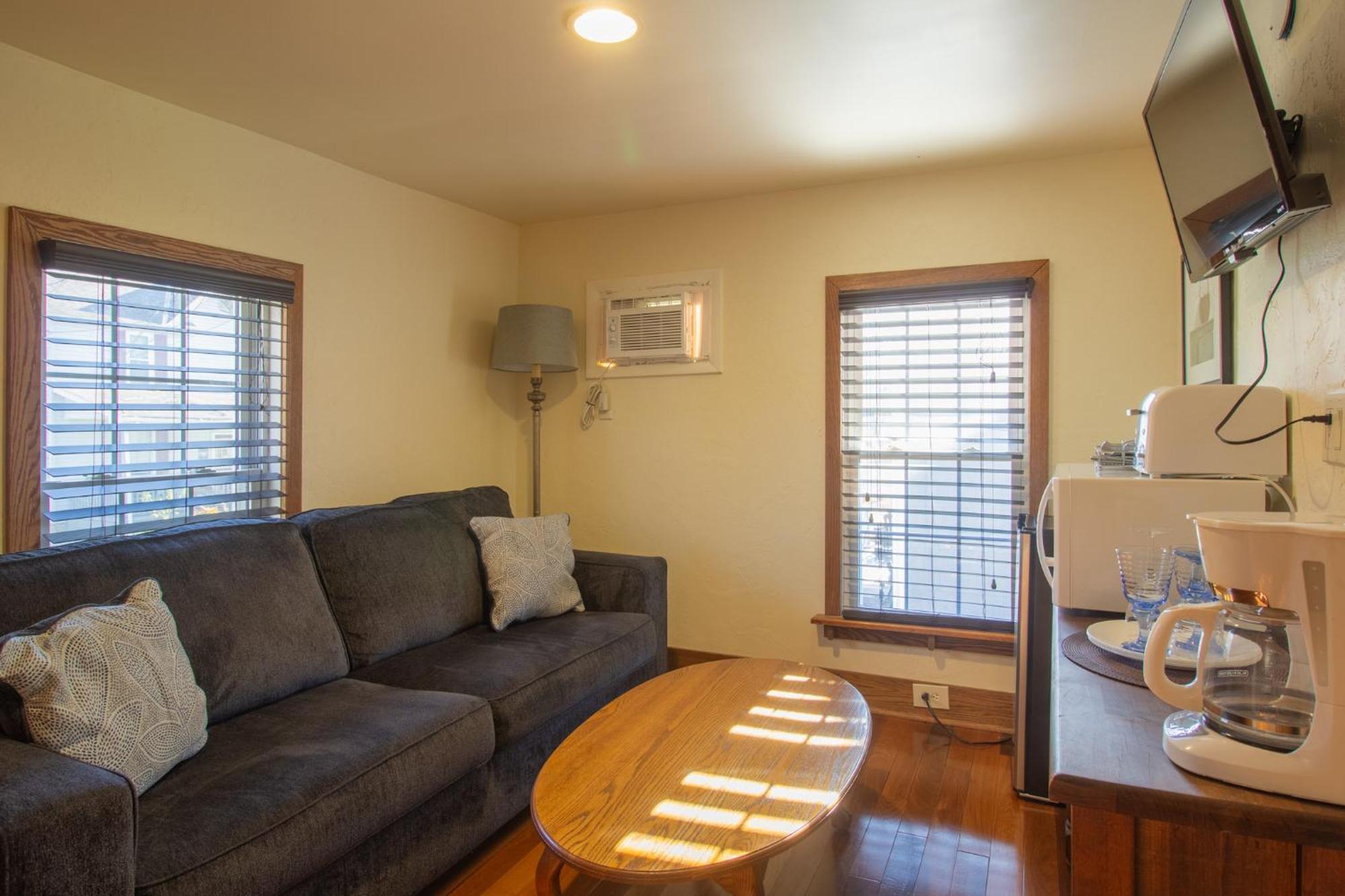 Stay In Ohiopyle Near Gap Trail, Restaurants, & The Fallls Exterior photo